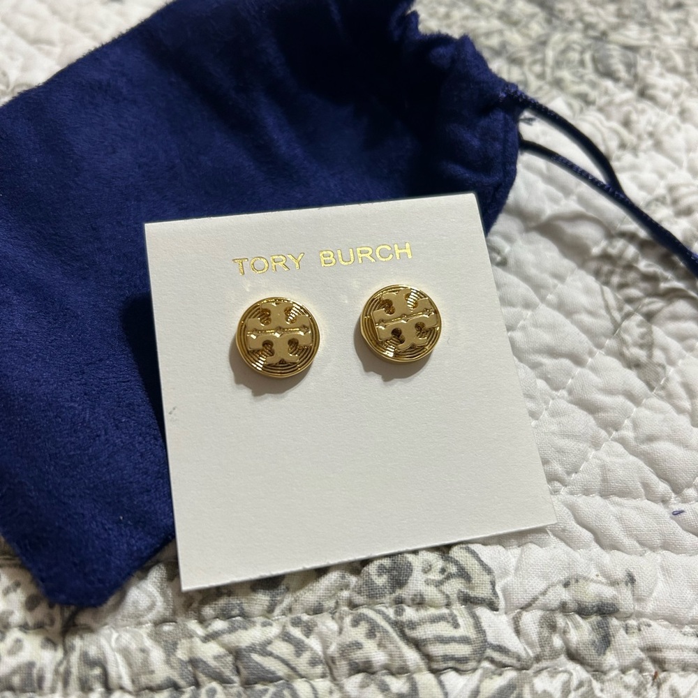 NWT Tory Burch gold stud earrings